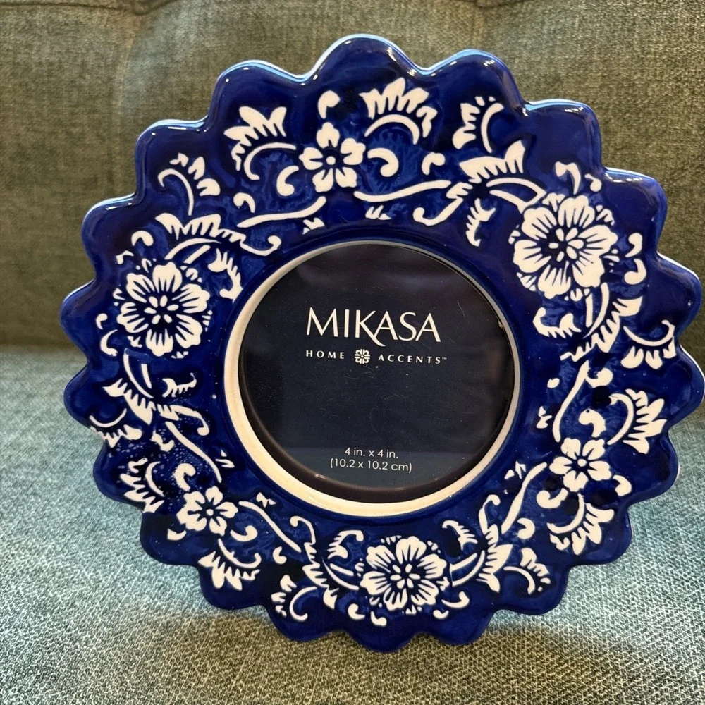 Mikasa‎ Home Accents Blue White Floral 4